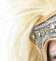 Preview: Perücke "Amazone" mit Stirnband, blonder Stufenschnitt wild gestylt