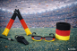 Preview: Deutschland Fanpaket 4-teilig mit Tröten, Fanbrille und Schweißband in Schwarz-Rot-Gold