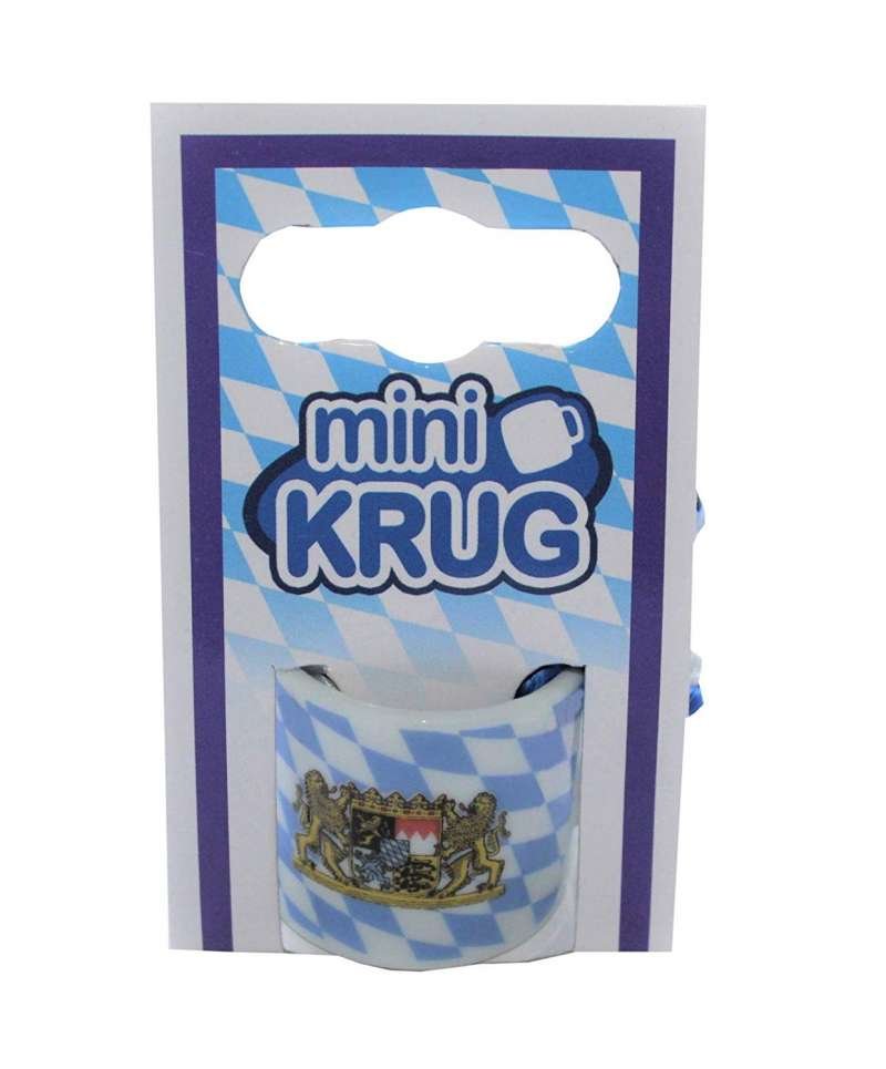 Verpackung des Mini-Krugs im blau-weißen Bayern-Design